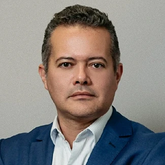 Paulo Tavares